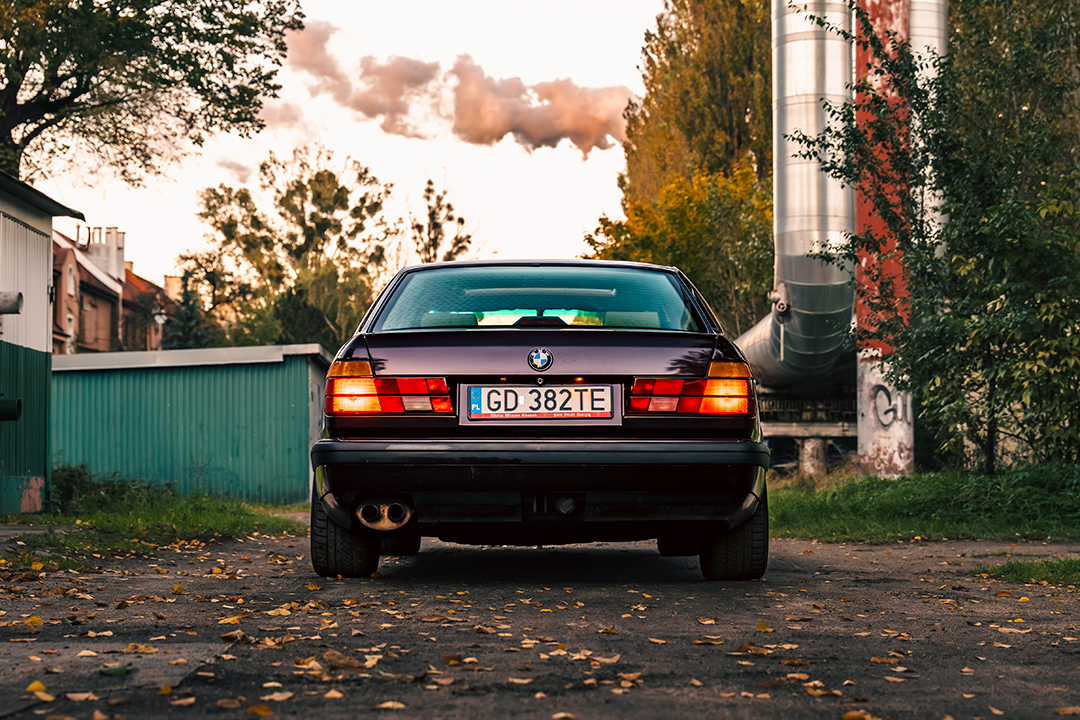 BMW E32 730i V8