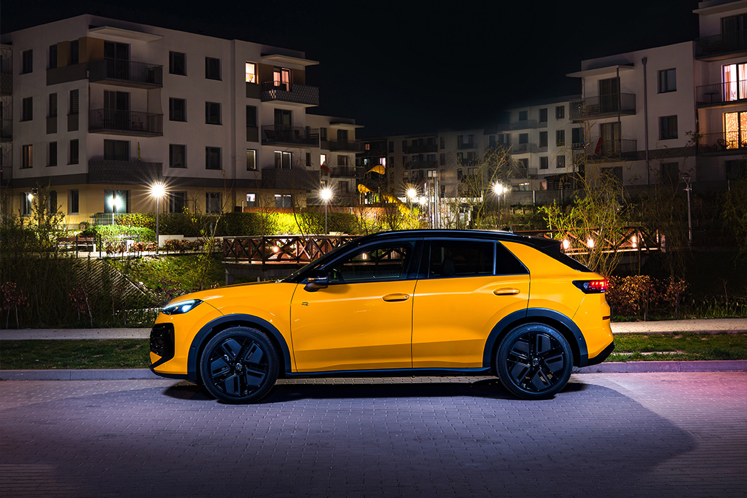 VOLKSWAGEN T-ROC R-LINE