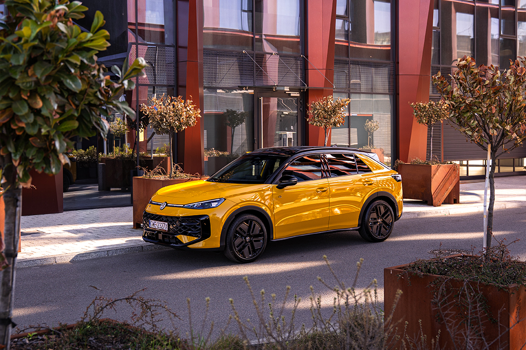 VOLKSWAGEN T-ROC R-LINE