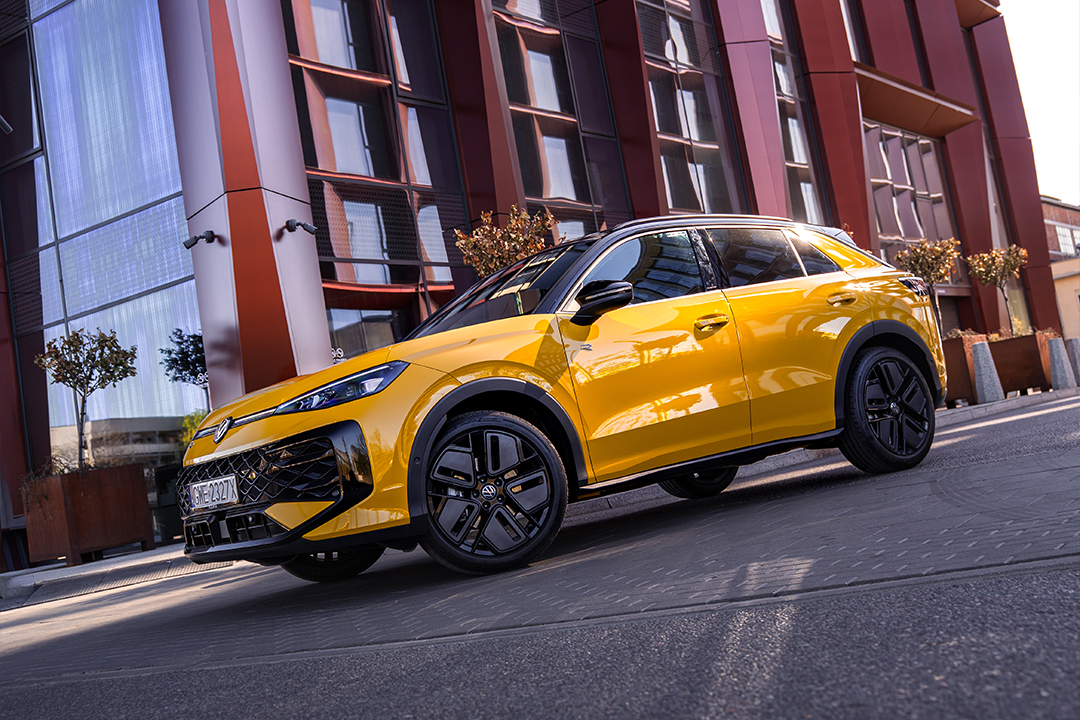 VOLKSWAGEN T-ROC R-LINE
